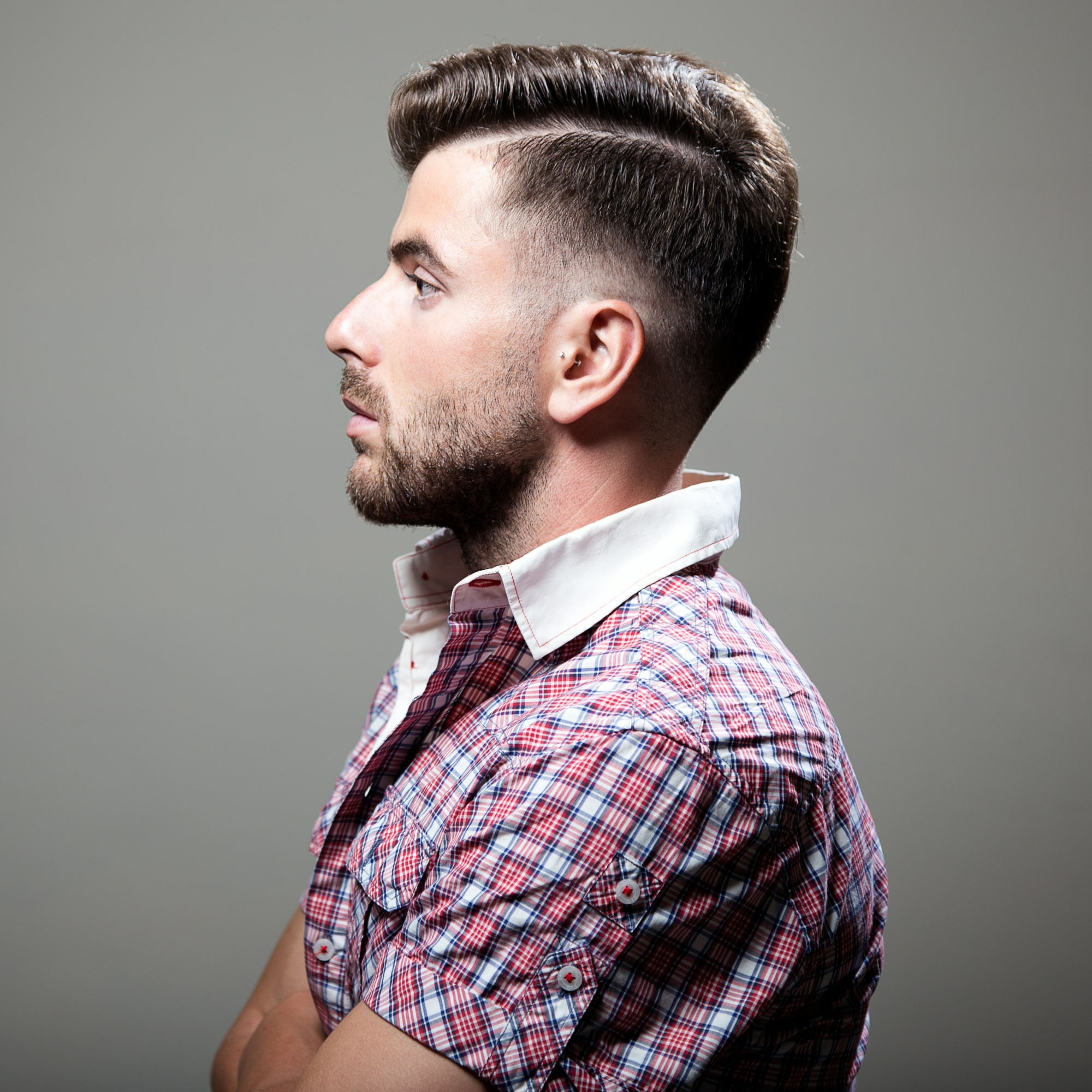 Imagem 2 de um cliente satisfeito com o corte de cabelo