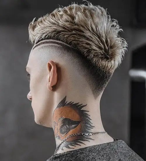 Corte de cabelo Estilo V